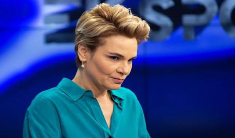 Nuk ul nivelin unë me spur**jakë.: “O surrat, ti kushton sa 2 botoske të Kryemadhit”! Plas keq mes “lehsit” të Metës dhe ish deputetit Nuk ul nivelin unë me spur**jakë.: “O surrat, ti kushton sa 2 botoske të Kryemadhit”! Plas keq mes “lehsit” të Metës dhe ish deputetit