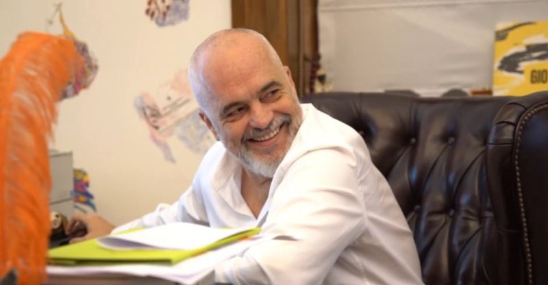 Ecim përpara”! Publikohet videoklipi i fushatës së PS: Veliaj tregon artistët që krijuan këngën