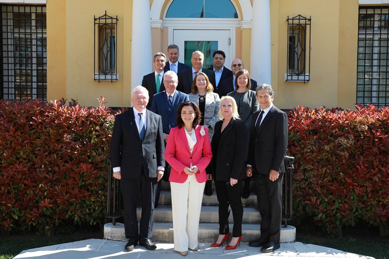 Shqipëria “Izraeli i Ballkanit”! Escobar dhe Rubin mbledhin në Tiranë ambasadorët amerikanë të 8 shteteve të Evropës Juglindore: Ja arsyet pse u përzgjodh vendi ynë nga SHBA! Shqipëria “Izraeli i Ballkanit”! Escobar dhe Rubin mbledhin në Tiranë ambasadorët amerikanë të 8 shteteve të Evropës Juglindore: Ja arsyet pse u përzgjodh vendi ynë nga SHBA!