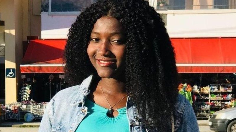 Ngjarje e rëndë! 23-vjeçarja afrikane shtatzanë vritet nga policia në sy të bashkëshortit në Maqedoninë e Verut! Ngjarje e rëndë! 23-vjeçarja afrikane shtatzanë vritet nga policia në sy të bashkëshortit në Maqedoninë e Verut!