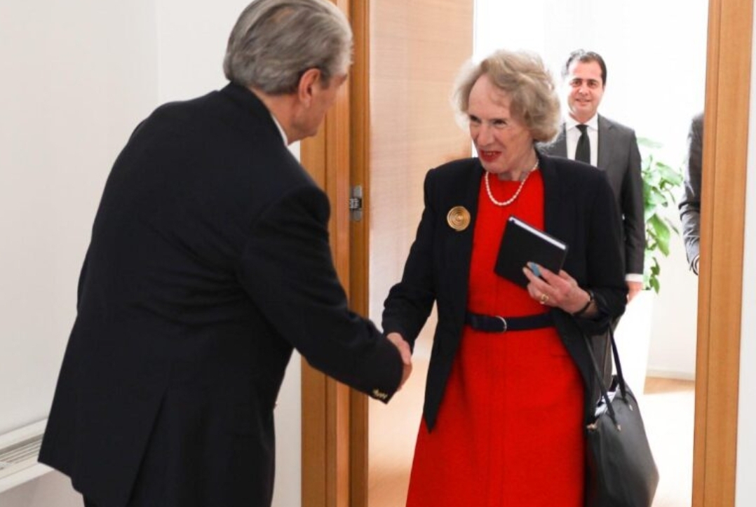 “Hakmarrja e ëmbël” e non grata-s së Berishës, ndaj non grata-s së Perëndimit