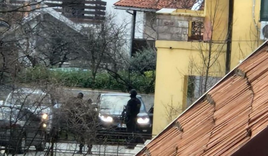 Aksion policor në disa qytete në Malin e Zi, arrestohet kryetari i komunës së Budvës Aksion policor në disa qytete në Malin e Zi, arrestohet kryetari i komunës së Budvës