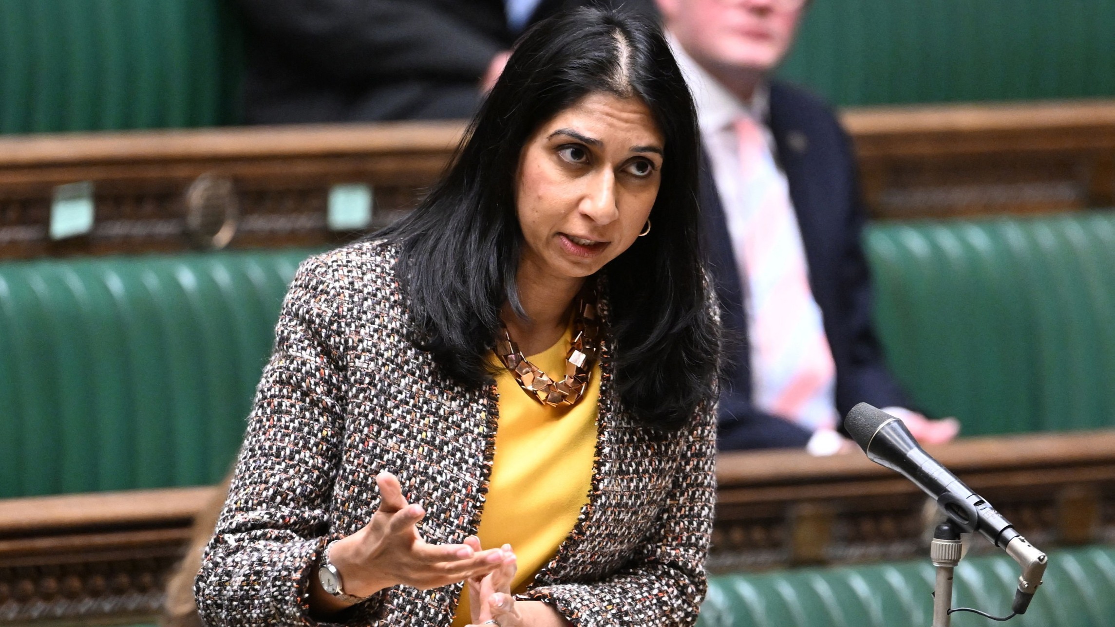 A janë të gjithë anglezët vrasës zonja Braverman?! A janë të gjithë anglezët vrasës zonja Braverman?!