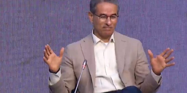 Alabbar: Bukuria e vërtetë në Shqipëri janë malet dhe luginat. S’ka vend më të sigurt sesa Tirana dhe Përmeti Alabbar: Bukuria e vërtetë në Shqipëri janë malet dhe luginat. S’ka vend më të sigurt sesa Tirana dhe Përmeti