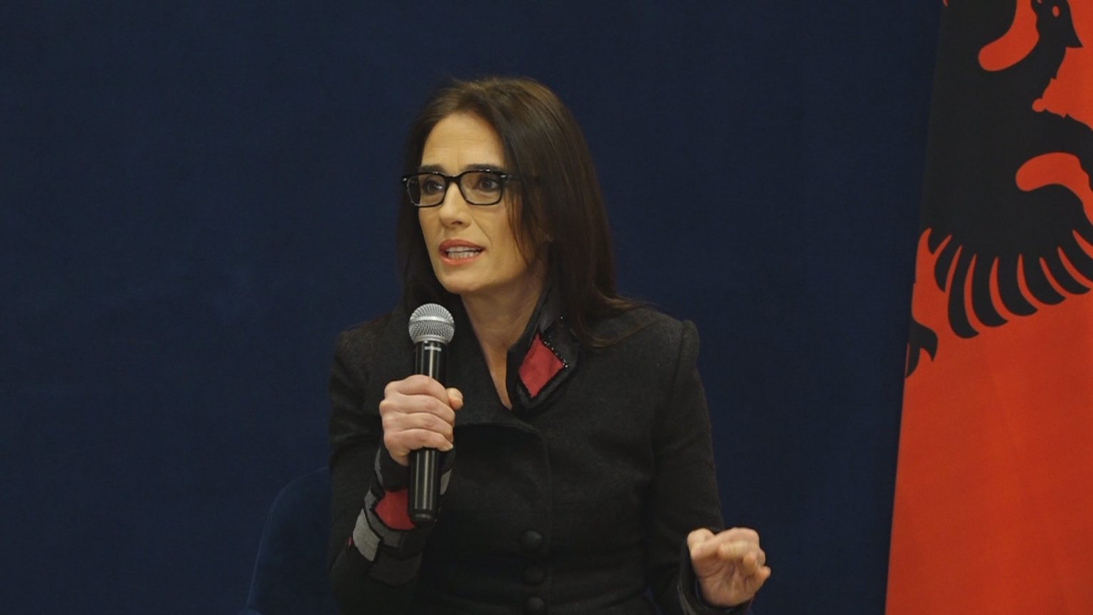 “Erdha për të dhënë mësim, por…!”, Ermonela Jaho e zhgënjyer në Opera: Asnjë pedagog e student nga Shqipëria s’kam parë në sallë! “Erdha për të dhënë mësim, por…!”, Ermonela Jaho e zhgënjyer në Opera: Asnjë pedagog e student nga Shqipëria s’kam parë në sallë!