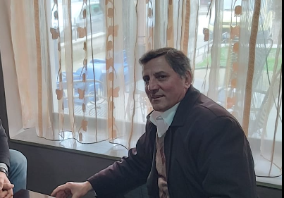 Ethem Lumani i PD është analfabet? Gabime të rënda drejtshkrimore në statuset e tij Ethem Lumani i PD është analfabet? Gabime të rënda drejtshkrimore në statuset e tij