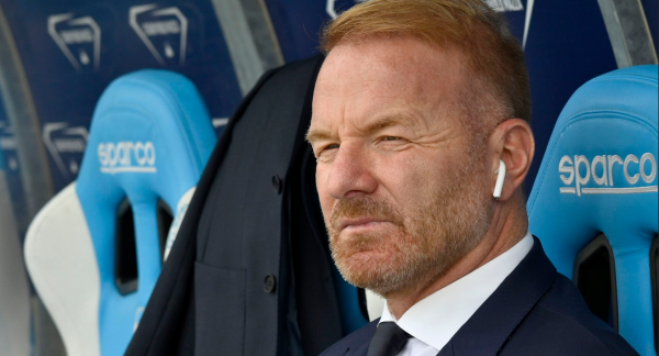 Ka “dorë” kudo! Igli Tare “il padrino” i futbollit shqiptar Ka “dorë” kudo! Igli Tare “il padrino” i futbollit shqiptar