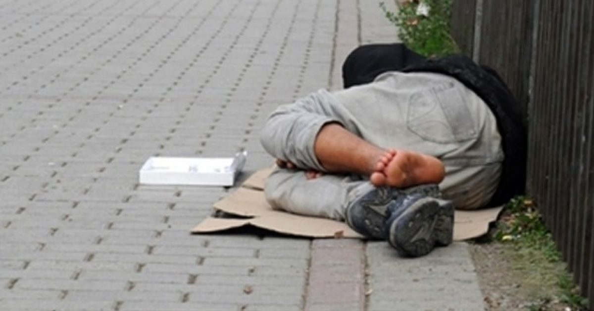 Procesverbalë për hajdutin e “kafshatës“! “Kemi 4 fëmijë, nuk kishim çfarë t’ju jepnim për të ngrënë”: Gjykata shpall të pafajshëm çiftin në Tiranë Procesverbalë për hajdutin e “kafshatës“! “Kemi 4 fëmijë, nuk kishim çfarë t’ju jepnim për të ngrënë”: Gjykata shpall të pafajshëm çiftin në Tiranë