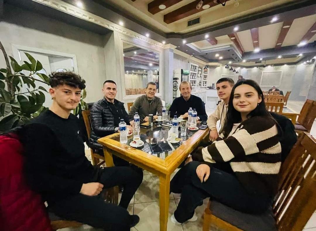 Ua premtoi të rinjve, e paparë kjo që ndodhi me Topçiun e Maliqit… mban fjalën brenda javës Ua premtoi të rinjve, e paparë kjo që ndodhi me Topçiun e Maliqit… mban fjalën brenda javës