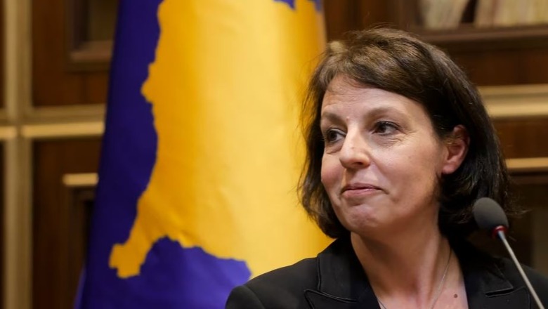Prokuroria e Prishtinës ngre aktakuzë ndaj ministres së Jashtme të Kosovës, Donika Gërvalla: Raportim i rremë i pasurisë, ka biznes në Gjermani Prokuroria e Prishtinës ngre aktakuzë ndaj ministres së Jashtme të Kosovës, Donika Gërvalla: Raportim i rremë i pasurisë, ka biznes në Gjermani