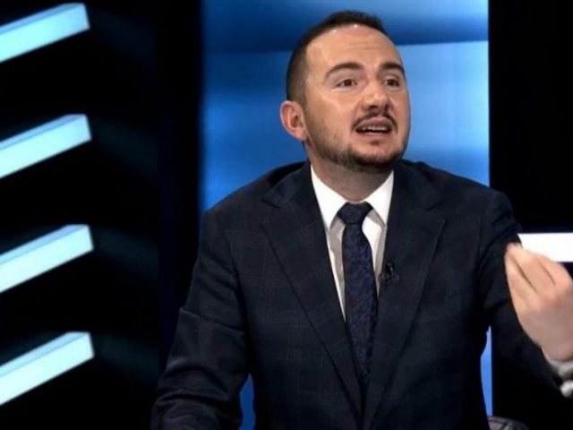 VIDEO/ Sali-jarani tani  edhe trim! Kërcënon gazetarin në Tv Zeni: Pusho se do të rrah, mbylle!