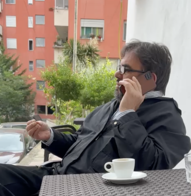 VIDEO e njerëzve të Partisë së Like-Monit duke shitur vota: Arrestohet një prej tyre. Tjetri në hetim VIDEO e njerëzve të Partisë së Like-Monit duke shitur vota: Arrestohet një prej tyre. Tjetri në hetim