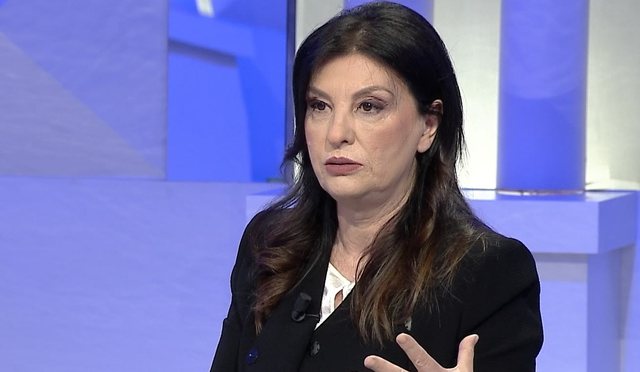 Një përgjigje Jozefina Topallit dhe atyre që thonë se Berisha humbi se s’kishte logo dhe vulë Një përgjigje Jozefina Topallit dhe atyre që thonë se Berisha humbi se s’kishte logo dhe vulë