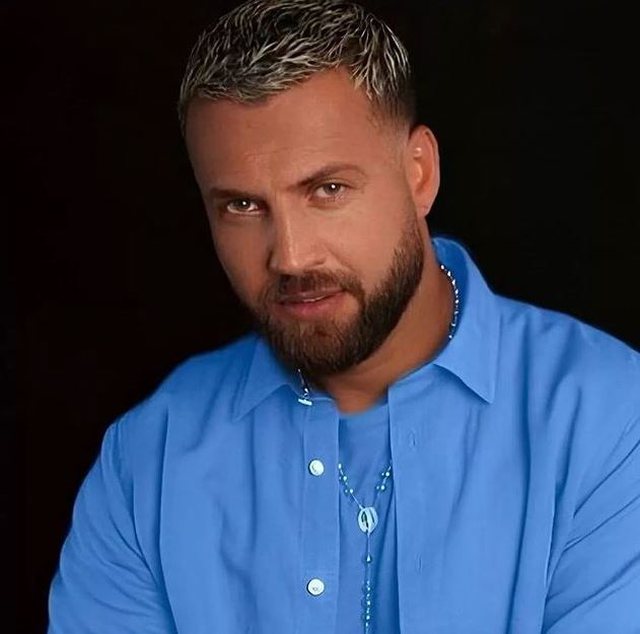 Çfarë po ndodh me Luizin? Përsëritet ‘incidenti’, alarmohen fansat e këngëtarit Çfarë po ndodh me Luizin? Përsëritet ‘incidenti’, alarmohen fansat e këngëtarit