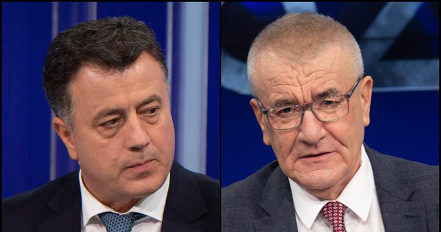 Ylli Rakipi: Aman do të përulem në këmbët e tua nëse më nxjerr 30 karta identiteti që ka blerë Rama. Flamur Noka: Nuk i nxjerrim, se na vrasin dëshmitarët Ylli Rakipi: Aman do të përulem në këmbët e tua nëse më nxjerr 30 karta identiteti që ka blerë Rama. Flamur Noka: Nuk i nxjerrim, se na vrasin dëshmitarët