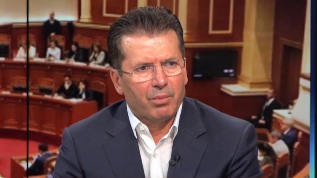 Berisha ‘tradhtohet’ dhe nga Fatmir Mediu: Të respektojë votën dhe të reflektojë për rezultatin Berisha ‘tradhtohet’ dhe nga Fatmir Mediu: Të respektojë votën dhe të reflektojë për rezultatin