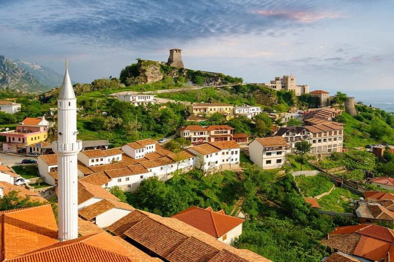 Ku të shkoni këtë verë? CNN futet në listën e sugjerimeve edhe Shqipërinë Ku të shkoni këtë verë? CNN futet në listën e sugjerimeve edhe Shqipërinë