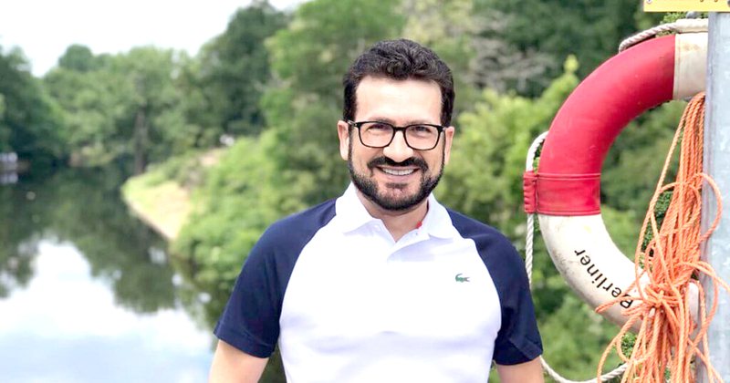 Kreshnik Spahiu tregon skenarin e fortë që do të ndjekin SHBA për të “asgjësuar” politikisht Berishën dhe zbulon se si “eliminoi” kryefoltoristi gjithë bashkëpunëtorët e tij në PD, ja fundi tragjik që e pret “non gratën” Kreshnik Spahiu tregon skenarin e fortë që do të ndjekin SHBA për të “asgjësuar” politikisht Berishën dhe zbulon se si “eliminoi” kryefoltoristi gjithë bashkëpunëtorët e tij në PD, ja fundi tragjik që e pret “non gratën”