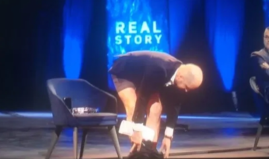 Ja kush është ideatori i fushatës së Berishës që solli humbjen katastrofike, karriera nga banakier në SHBA, çorape e Henri Çilit tek qarkullimi i donacionave me prapanicë Ja kush është ideatori i fushatës së Berishës që solli humbjen katastrofike, karriera nga banakier në SHBA, çorape e Henri Çilit tek qarkullimi i donacionave me prapanicë