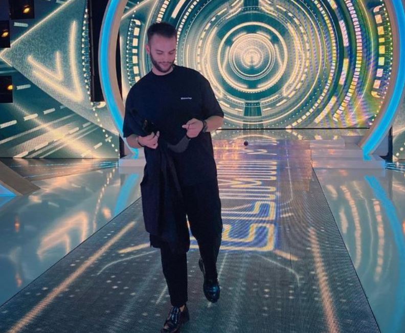 Biletat e finales deri në 1000 euro? Regjizori Eduard Grishaj e konfirmon: Do ketë edhe për të ngrënë e të pirë! Biletat e finales deri në 1000 euro? Regjizori Eduard Grishaj e konfirmon: Do ketë edhe për të ngrënë e të pirë!