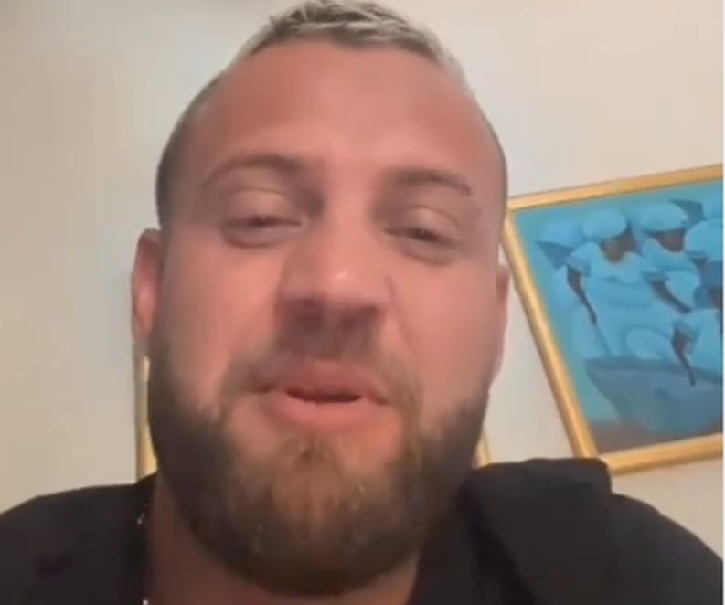 ‘O Çapaçulaaa! Mu deshën 3 ditë të marr veten… Luizi poston videon në Instagram ‘O Çapaçulaaa! Mu deshën 3 ditë të marr veten… Luizi poston videon në Instagram