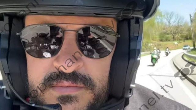 “Edi Rama të q**sha motrën”! Video e vrasësit të Ardian Nikulajt në Lezhë që i mësohet shqip nga saliarët në lokal “Edi Rama të q**sha motrën”! Video e vrasësit të Ardian Nikulajt në Lezhë që i mësohet shqip nga saliarët në lokal