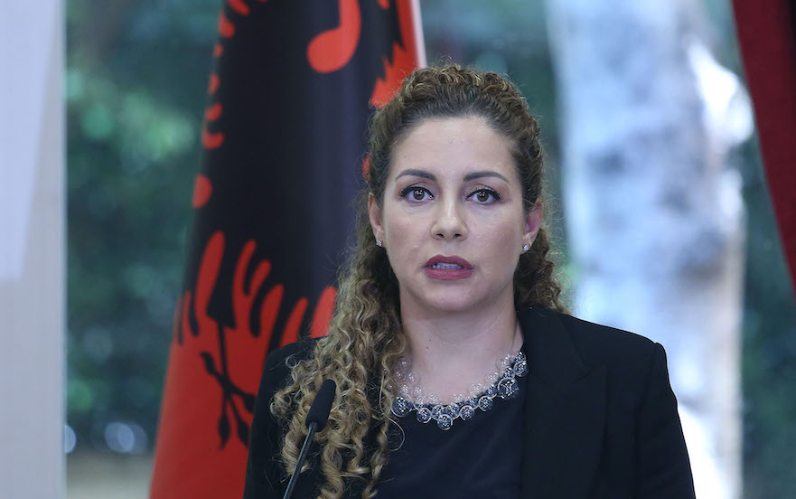 Greqia e quan skandaloz lënien në burg të Fredi Belerit, Xhaçka: Nuk e kuptoj si kundërshtojnë vendimin e gjykatës tonë Greqia e quan skandaloz lënien në burg të Fredi Belerit, Xhaçka: Nuk e kuptoj si kundërshtojnë vendimin e gjykatës tonë