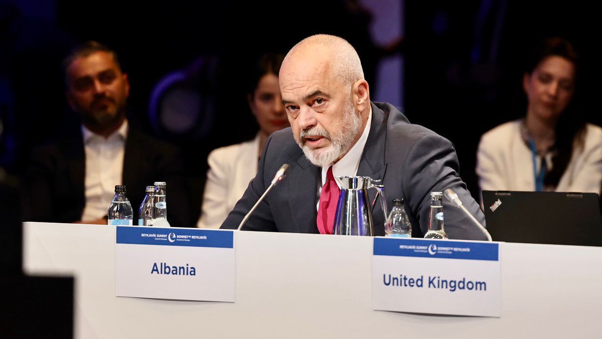 Vëllai i heroit të Kosovës: Të lumtë Edi Rama! Vëllai i heroit të Kosovës: Të lumtë Edi Rama!