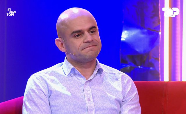 “Kam një mllef ndaj tyre sepse bënë gabime”! Aktori i humorit rrëfen historinë e dhimbshme: Ishte periudhë kasapësh “Kam një mllef ndaj tyre sepse bënë gabime”! Aktori i humorit rrëfen historinë e dhimbshme: Ishte periudhë kasapësh