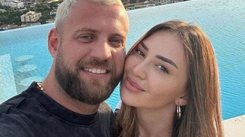 Ndahet çifti më i përfolur i showbizit? Ndjekësit e pyesin për Kiarën, Luizi habit me përgjigjen: Ça dua unë aty, boll… Ndahet çifti më i përfolur i showbizit? Ndjekësit e pyesin për Kiarën, Luizi habit me përgjigjen: Ça dua unë aty, boll…