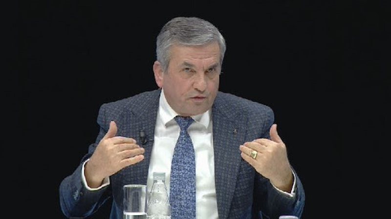 Nga burgu në shtëpi, Idajet Beqiri ka një mesazh për Berishën pas lirimit të Saimir Tahirit: Do të bjerë dhe ty halli kur të të futet në burg… Nga burgu në shtëpi, Idajet Beqiri ka një mesazh për Berishën pas lirimit të Saimir Tahirit: Do të bjerë dhe ty halli kur të të futet në burg…