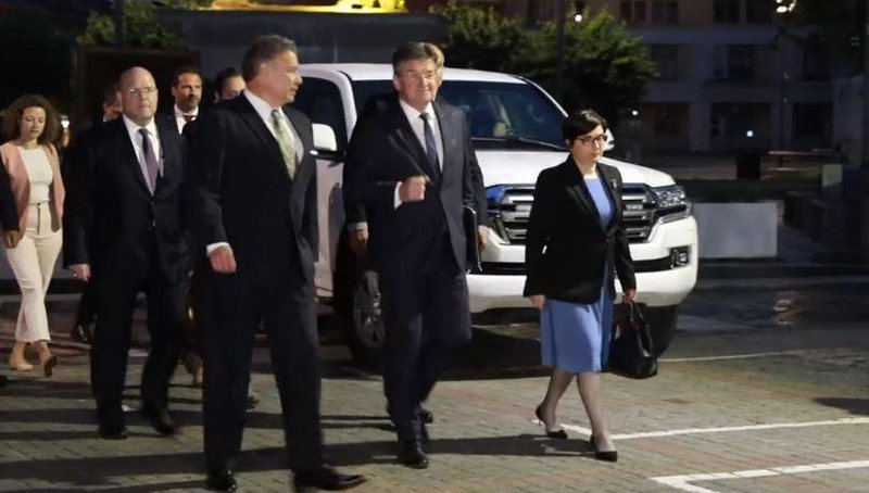 Ja sanksionet që presin Kosovën prej ditës së premte! Koha të shpëtohet Kosova prej qeverisë së saj Ja sanksionet që presin Kosovën prej ditës së premte! Koha të shpëtohet Kosova prej qeverisë së saj