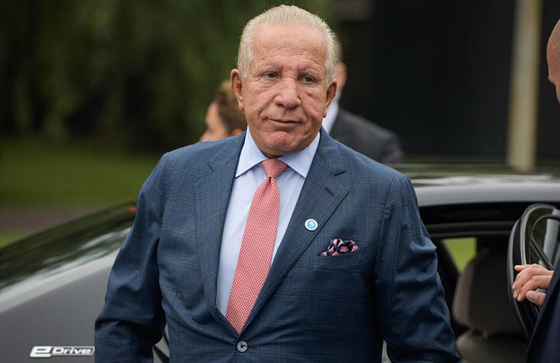 “Një tragjedi që na prek të gjithëve”, Pacolli publikon fotot e tre familjarëve të tij që mbetën viktimë e aksidentit tragjik “Një tragjedi që na prek të gjithëve”, Pacolli publikon fotot e tre familjarëve të tij që mbetën viktimë e aksidentit tragjik