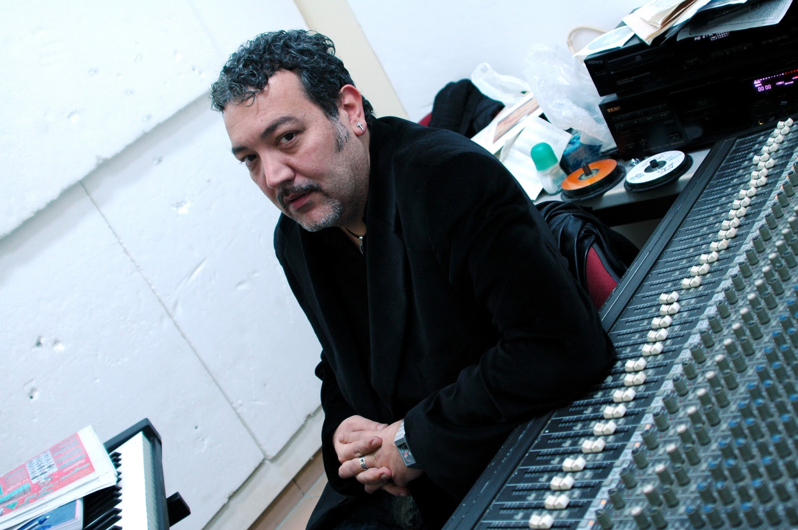 “Me raki e fërnet”?! Gjergj Leka rrëfen mbrëmjen e pazakontë të maturës: Ziente Tirana “Me raki e fërnet”?! Gjergj Leka rrëfen mbrëmjen e pazakontë të maturës: Ziente Tirana