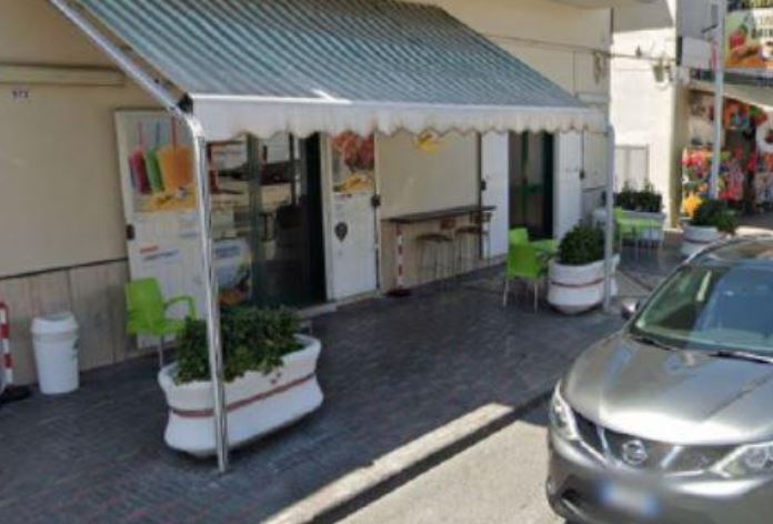 Ndodhej në makinë me një shqiptar/ Atentat djalit të bosit të mafias italiane Ndodhej në makinë me një shqiptar/ Atentat djalit të bosit të mafias italiane