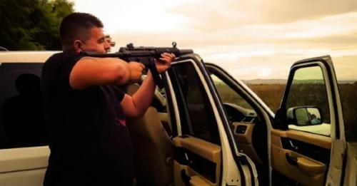 Arrestohet aktori shqiptar në Angli, Belgjika kërkon ekstradimin e tij Arrestohet aktori shqiptar në Angli, Belgjika kërkon ekstradimin e tij