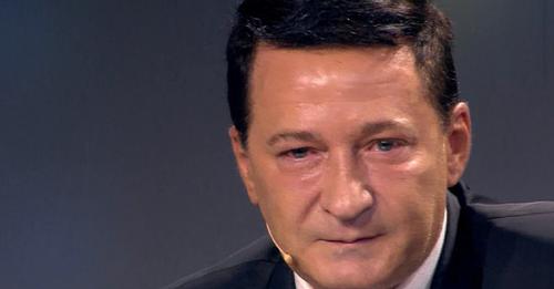 Arjan Konomi tregon përse nuk është martuar: Nuk dua të fus një njeri në shtëpi që do të më marr… Arjan Konomi tregon përse nuk është martuar: Nuk dua të fus një njeri në shtëpi që do të më marr…