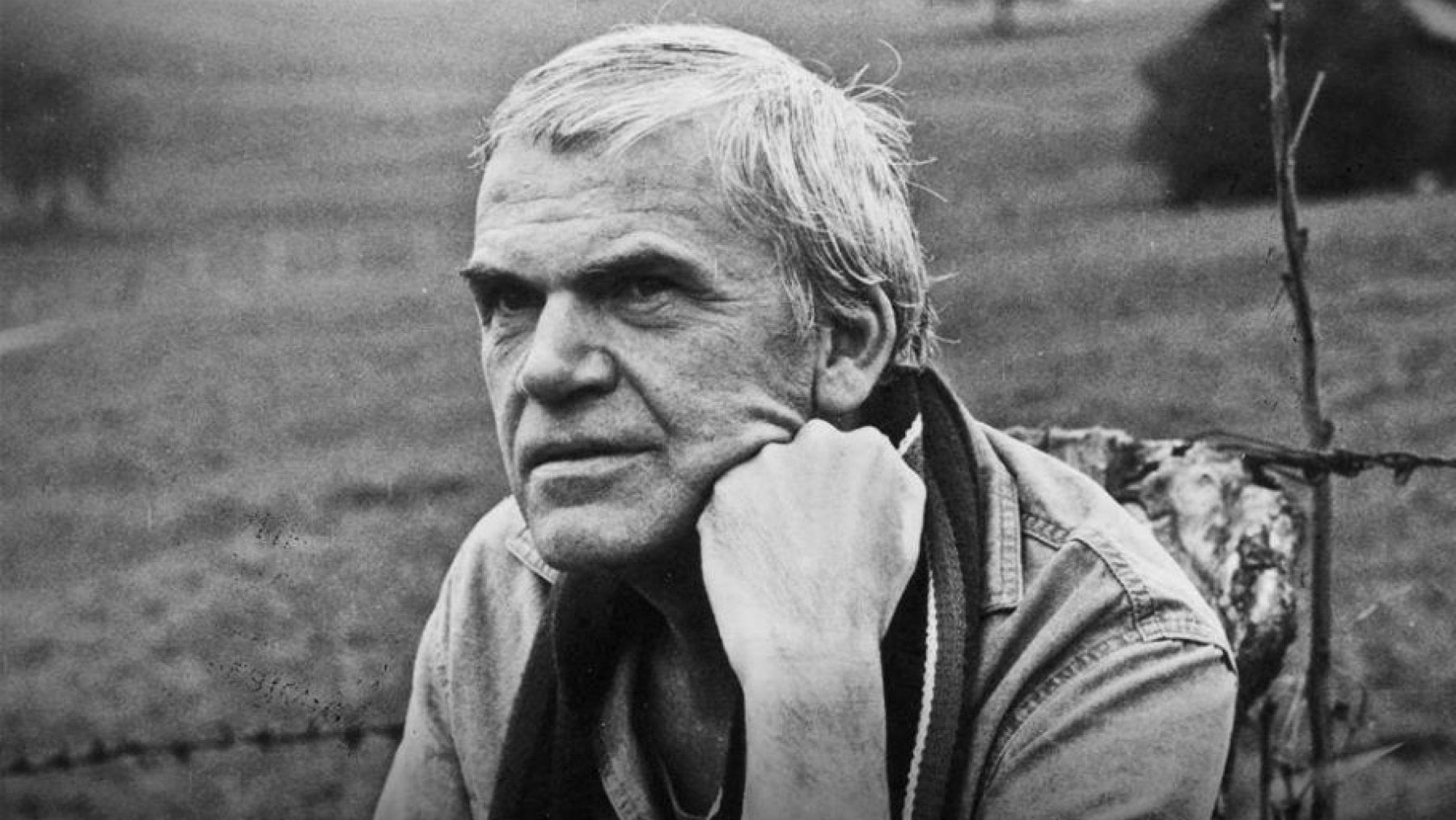 Vdiq në moshën 94-vjeçare ylli i letërsisë, Milan Kundera Vdiq në moshën 94-vjeçare ylli i letërsisë, Milan Kundera
