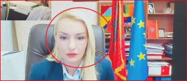 Një sajes e rëndomtë “alla Bini”: Forumi i Kretës mund të ndiqej edhe “online” nga Tirana! Një sajes e rëndomtë “alla Bini”: Forumi i Kretës mund të ndiqej edhe “online” nga Tirana!