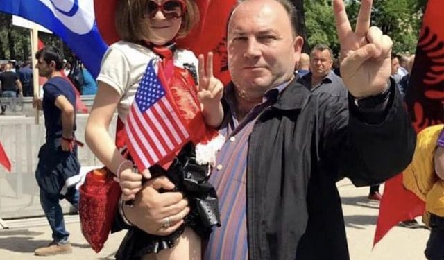 Azgan Haklajt plas “bombën”: Gaz Bardhi bëri mbledhje me rojet e ish-shefit të arrestuar të Operacionales Azgan Haklajt plas “bombën”: Gaz Bardhi bëri mbledhje me rojet e ish-shefit të arrestuar të Operacionales