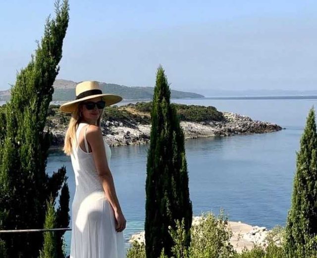 “E bukura Shqipëri”! Vajza e Donald Trump publikon fotot nga pushimet në Jug
