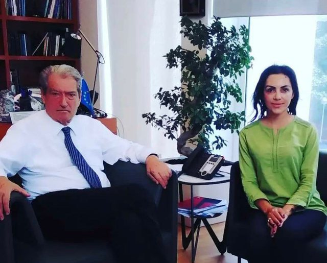 E filloi karrierën politike, si komunist 24 karatësh, po e mbyll si kodosh kur*ash