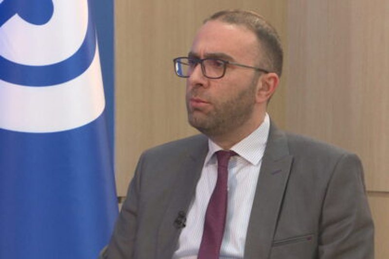 Hidhen në “erë” të gjitha planet e Sali Berishës për të bllokuar zgjedhjet në PD, dështon skema e fundit me “ushtarin” Gazment Bardhi, ja pse vendimi i tij për të mbledhur Këshillin Kombëtar është nul Hidhen në “erë” të gjitha planet e Sali Berishës për të bllokuar zgjedhjet në PD, dështon skema e fundit me “ushtarin” Gazment Bardhi, ja pse vendimi i tij për të mbledhur Këshillin Kombëtar është nul