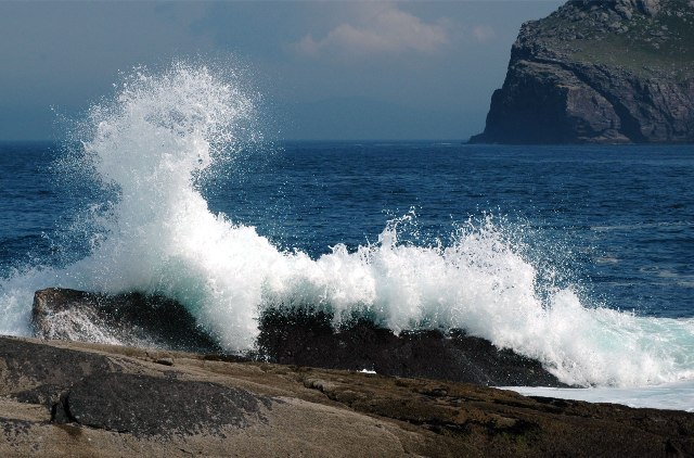 Si mund t’i shpëtoni rrymave detare? Këshilla dhe rregulla që duhet t’i dini Si mund t’i shpëtoni rrymave detare? Këshilla dhe rregulla që duhet t’i dini