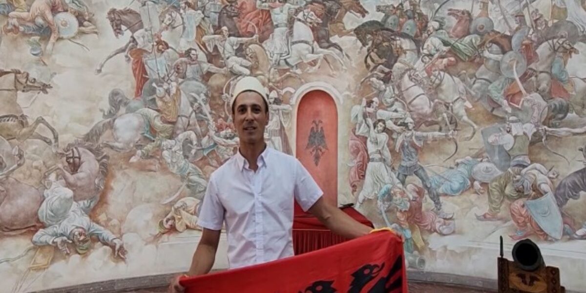 Stërgjyshërit i emigruan në Ukrainë para 2 shekujsh, Aleksander Lekhov rikthehet në tokën e të parëve: Shqipja është e shenjtë