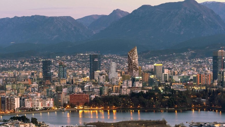 Komenti i Edi Ramës për ‘Malin e Tiranës’: “Kulla e rradhës dhe mullari i baltës” Komenti i Edi Ramës për ‘Malin e Tiranës’: “Kulla e rradhës dhe mullari i baltës”