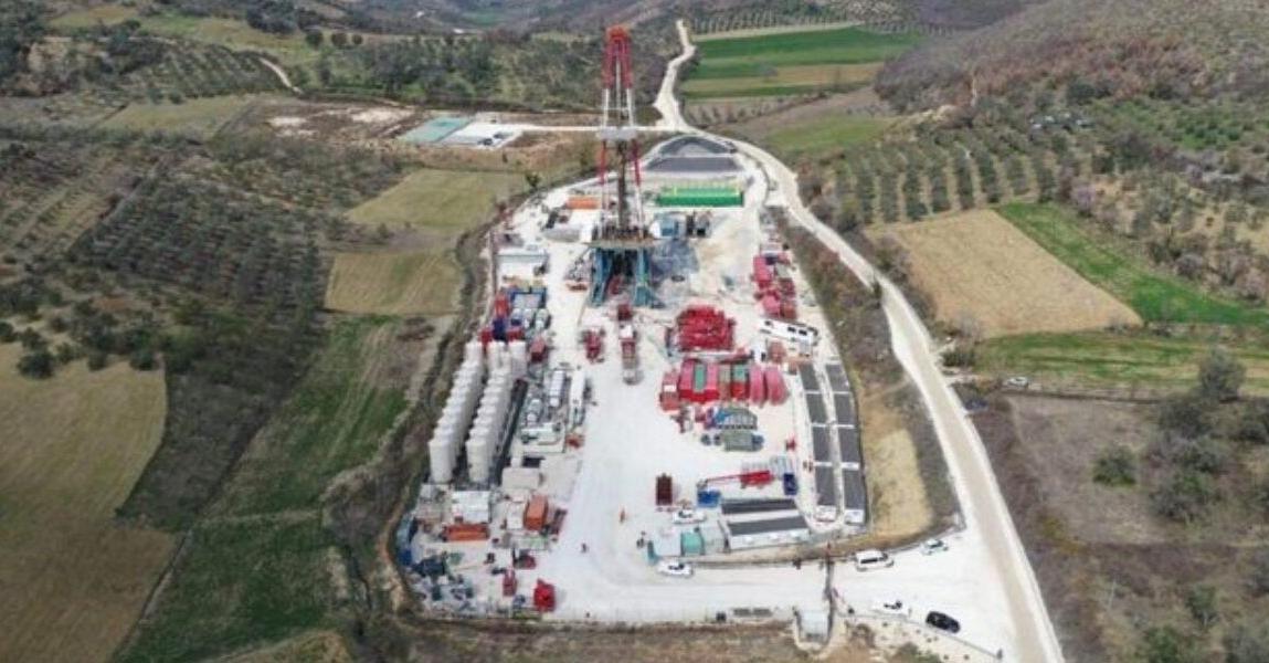 “Një vit i artë”! Mediat italiane: Pas turizmit, a do të bëhet Shqipëria edhe një fuqi nafte? “Një vit i artë”! Mediat italiane: Pas turizmit, a do të bëhet Shqipëria edhe një fuqi nafte?