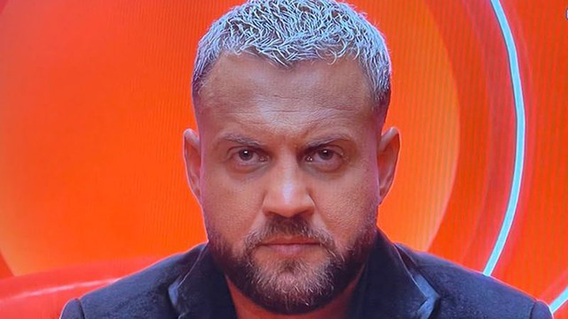 “Je kokrra e legenit”! Edhe Kikia në ethet e klikimeve: Ja çfarë i ndodhi me Luizin pas ofendimit që i bëri! “Je kokrra e legenit”! Edhe Kikia në ethet e klikimeve: Ja çfarë i ndodhi me Luizin pas ofendimit që i bëri!