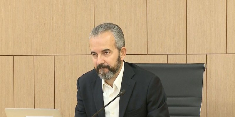 Celibashi i bën shërbimin e fundit koalicionit antiamerikan, “ushtari” i Sali Berishës në KQZ i jep dy komisionerë Partisë së Lirisë dhe refuzon të njohë PD zyrtare si partinë më të madhe të opozitës Celibashi i bën shërbimin e fundit koalicionit antiamerikan, “ushtari” i Sali Berishës në KQZ i jep dy komisionerë Partisë së Lirisë dhe refuzon të njohë PD zyrtare si partinë më të madhe të opozitës