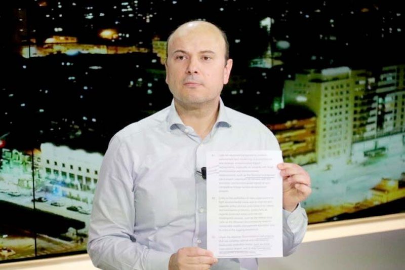 Prangat për aferën me pronat e ish-klubit Partizani alarmojnë Jamarbër Malltezin: Dhëndri i Sali Berishës padit Taulant Ballën që e çoi në SPAK dhe tenton të mbrojë skandalin Prangat për aferën me pronat e ish-klubit Partizani alarmojnë Jamarbër Malltezin: Dhëndri i Sali Berishës padit Taulant Ballën që e çoi në SPAK dhe tenton të mbrojë skandalin